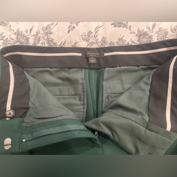 Dark green Ann Taylor dress pants 6 - Picture 2 of 6